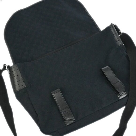 Gucci Black GG Shoulder Bag - Picture 7 of 10